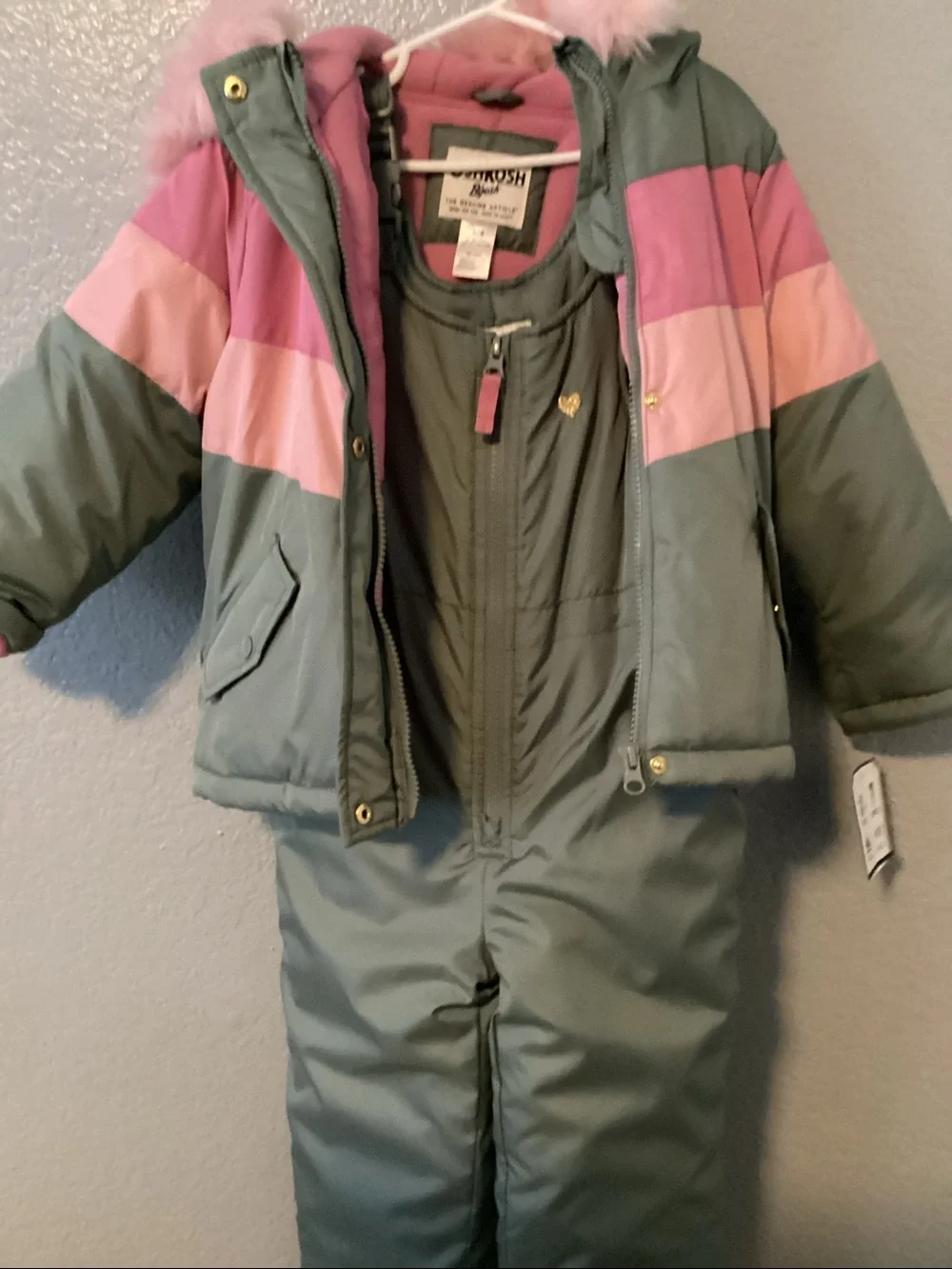 OshKosh B'gosh 2 Piece Snowsuit. NWT